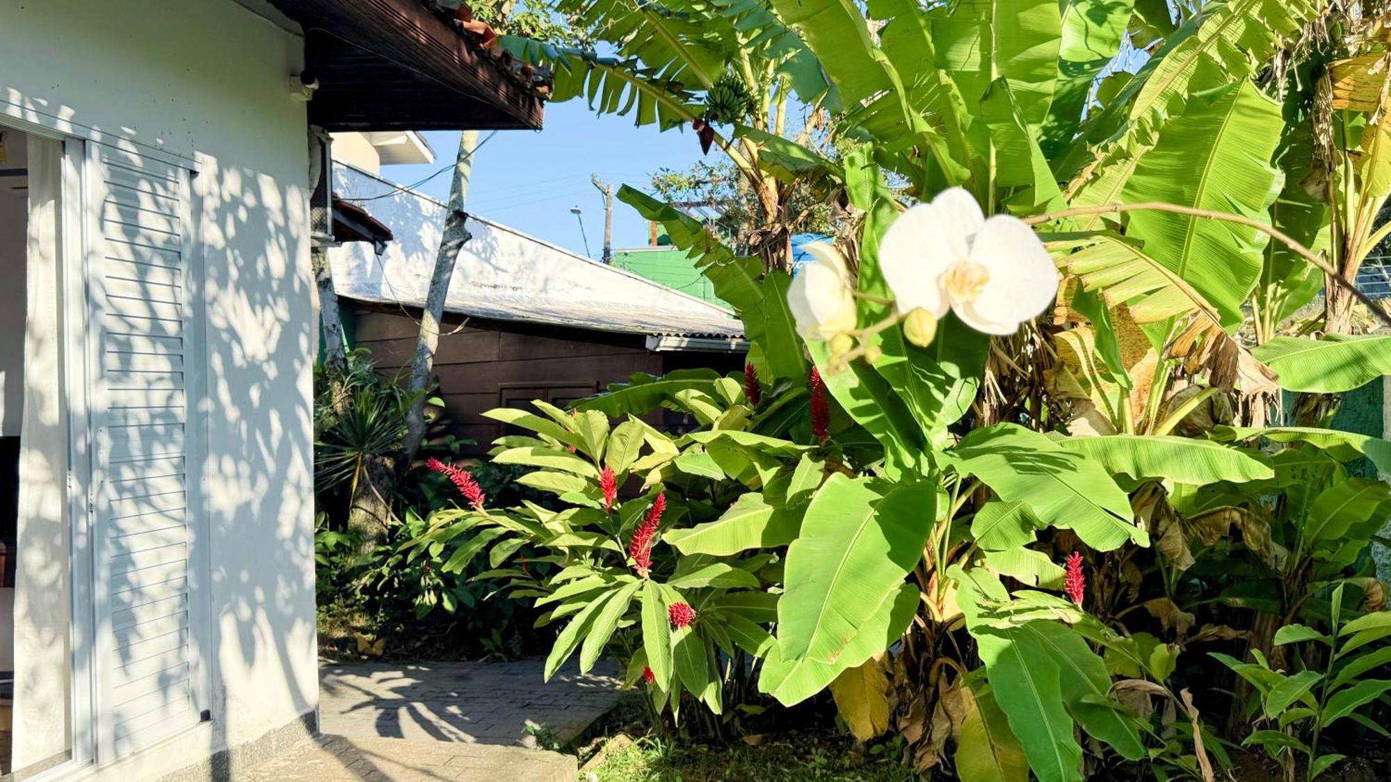 Tombo Beach Yoga E Bem-Estar Guaruja Exterior photo
